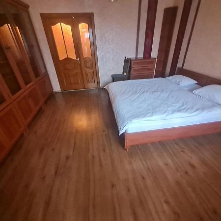 Апартаменти Кравчука, 34А, Порт Сіті Lutsʼk المظهر الخارجي الصورة
